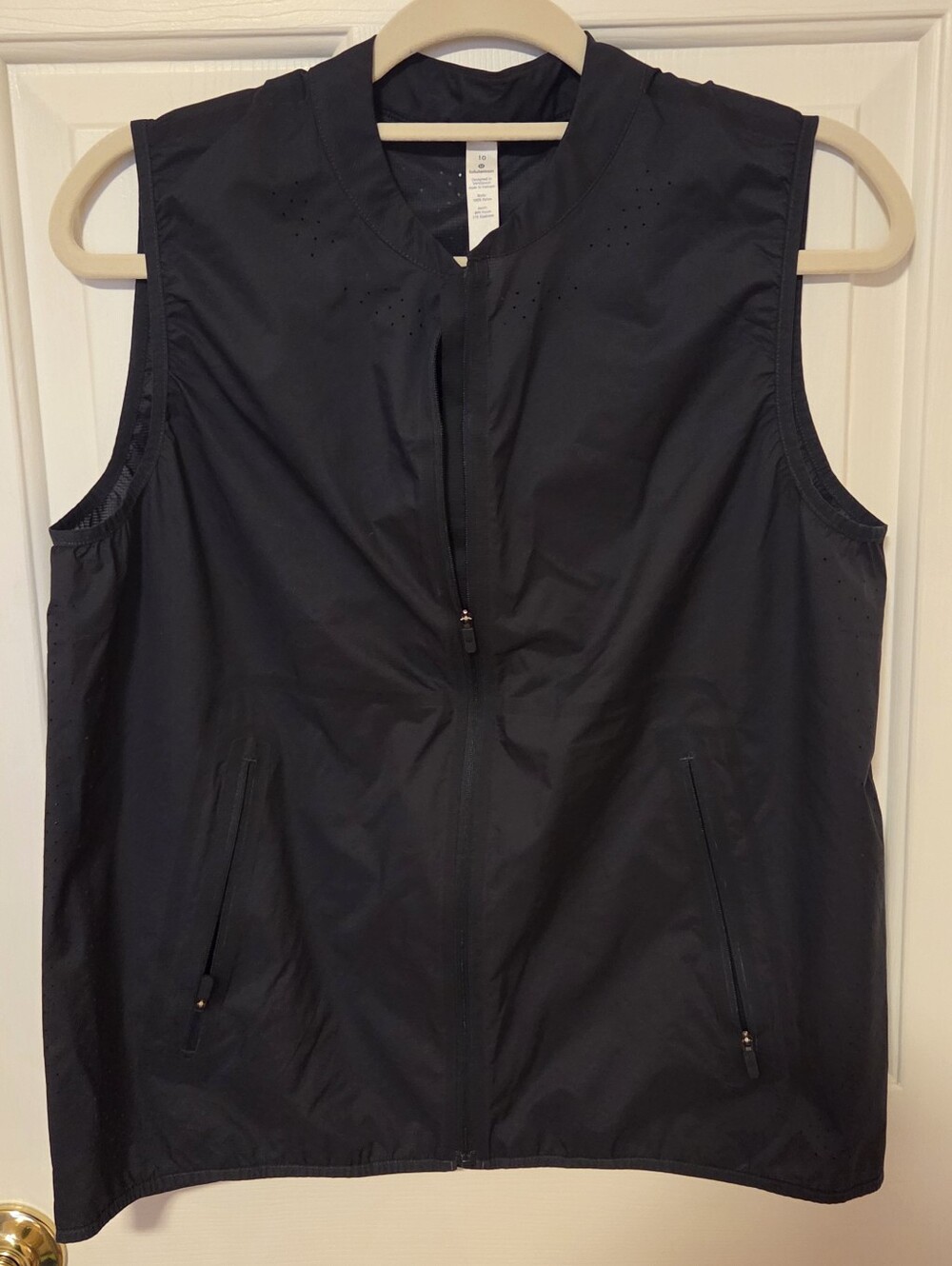 LululemonBlack Lightweight Zip Front Vest- Size 10